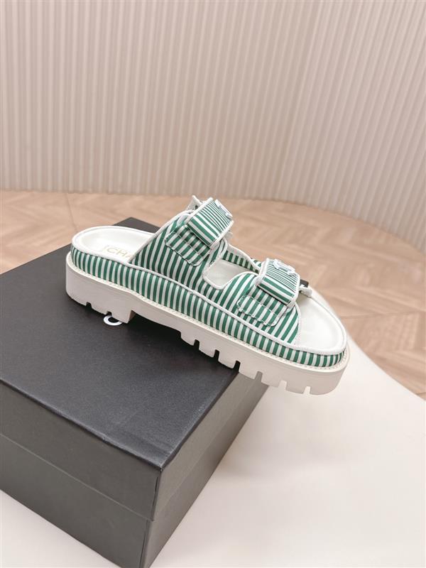 20251128184436753 280